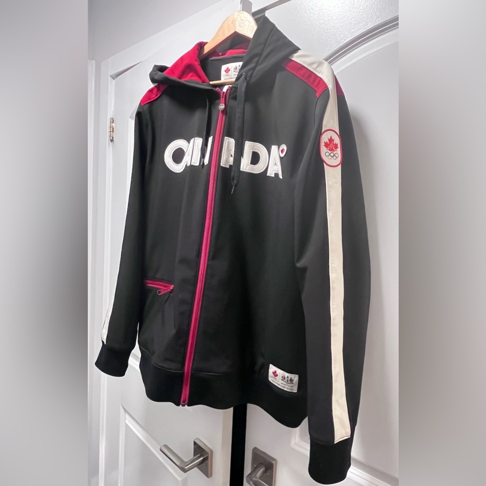 HBC 2010 Vancouver Olympics Team Canada black soft shell hooded jacket, Men’s XL